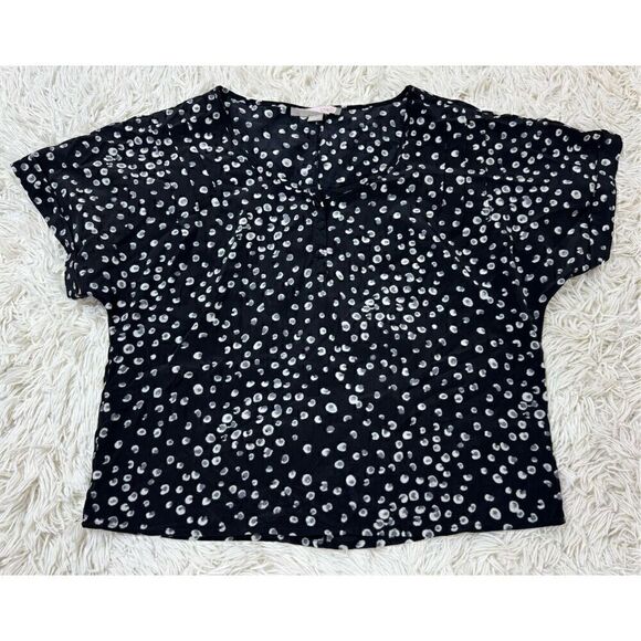 Adorable Black, Blue, Gray and White Spotted Crop top blouse by Forever 21 size - Picture 2 of 8